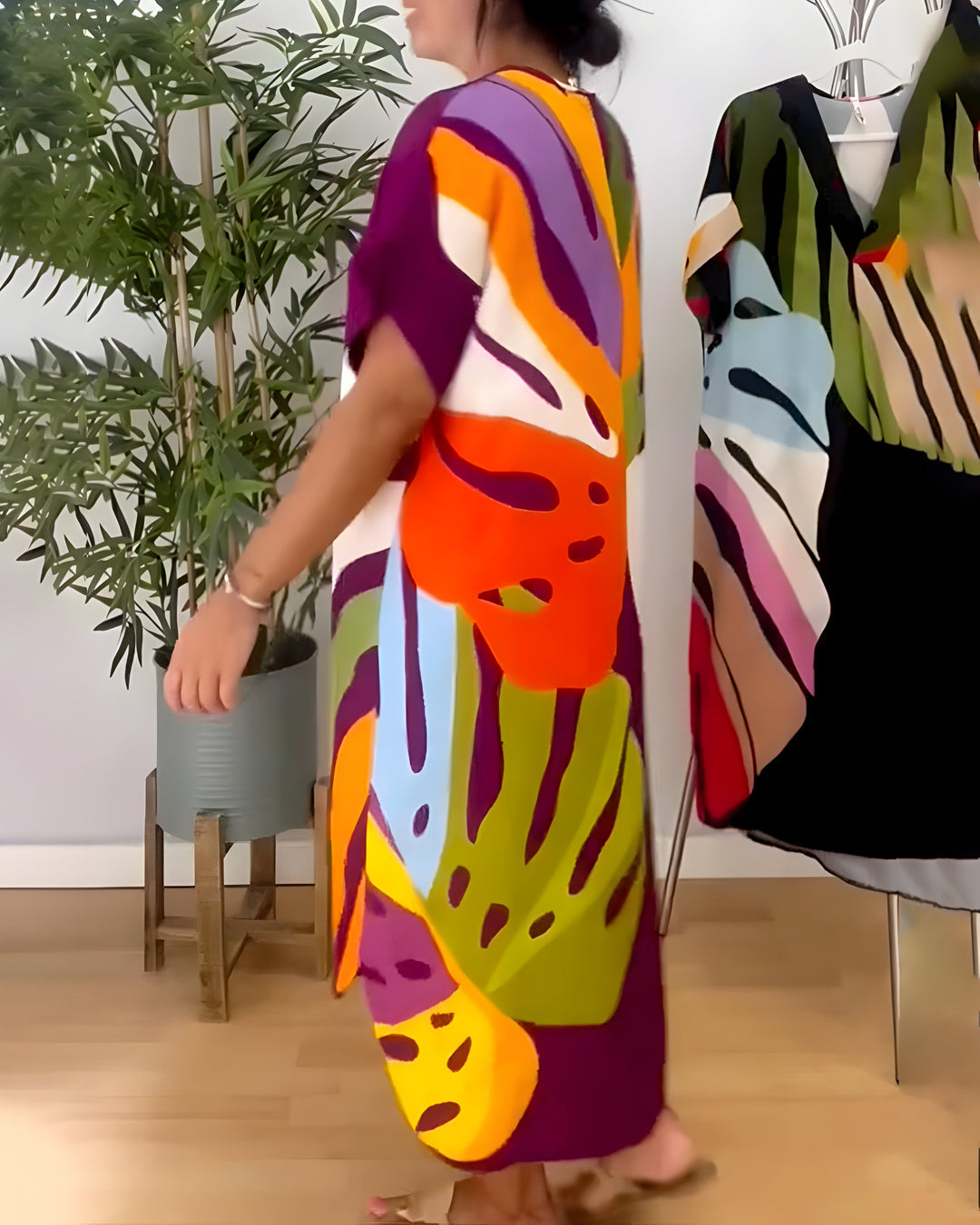 Nerissa™ – Casual Dress with Colorful Leaf Print for a Fresh and Natural Style