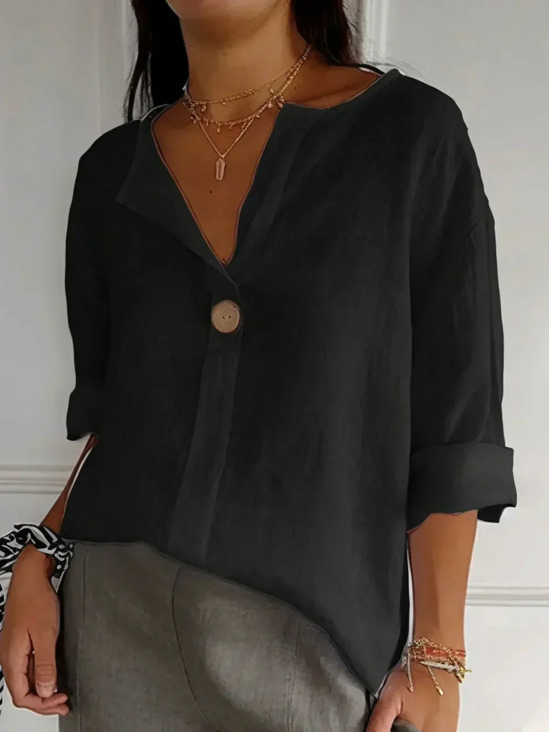 Nayla - Casual V-Neck Blouse