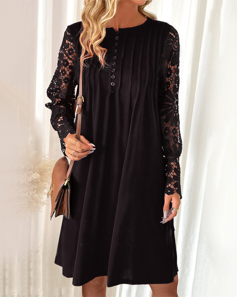 Juliette - Pleated dress with lace details