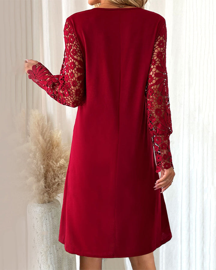 Juliette - Pleated dress with lace details