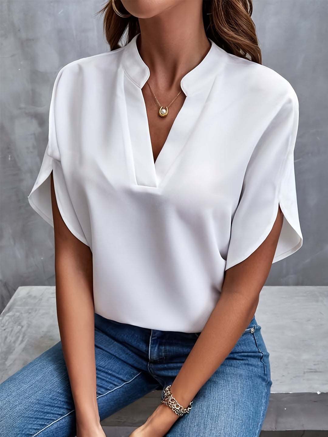 Delaney - Elegant Modern Blouse
