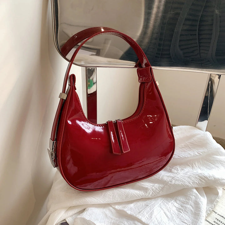 bella™ – vintage half-moon shoulder bag