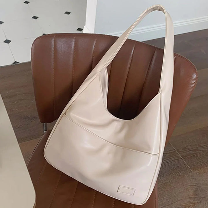 liv™ – casual hobo bag in leather look