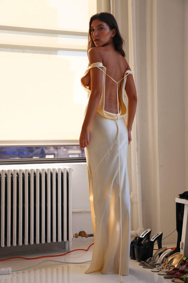 Charlotte™ | Elegant Silk Maxi Robe with Open Back