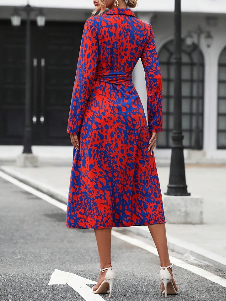 Virella – Elegant Button Dress with Long Sleeves and Allover Print