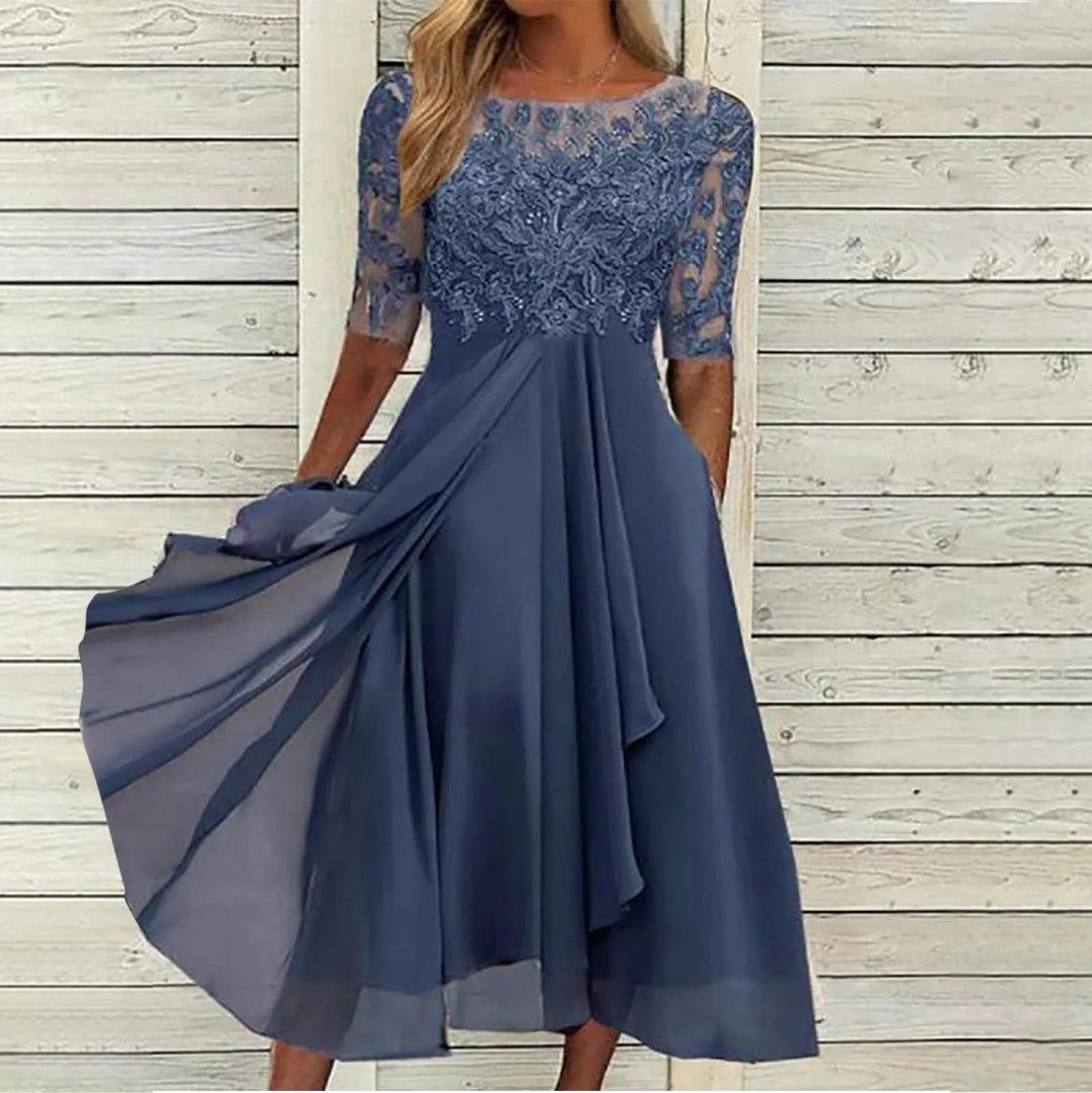 Violet – Elegant Lace Dress