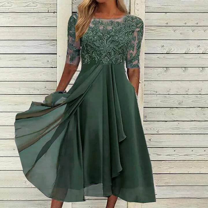 Violet – Elegant Lace Dress