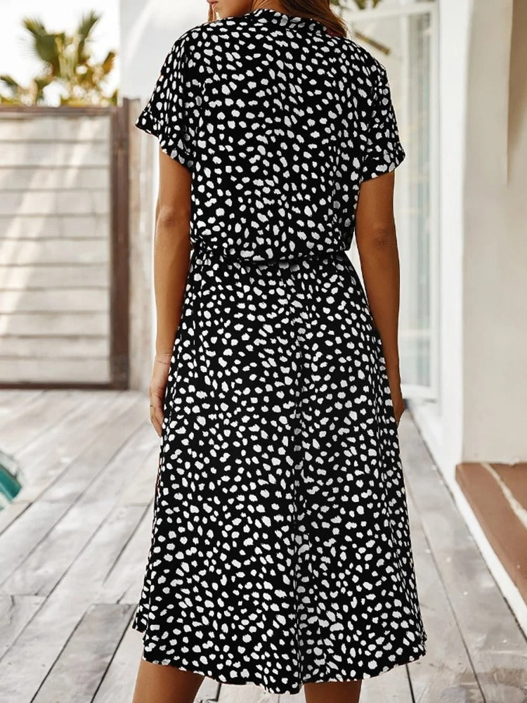 Lorvanna – Comfortable Summer Dress with Stylish Print and Short Sleeves