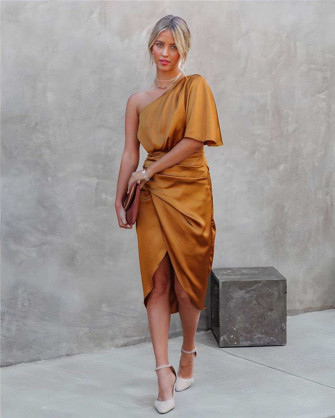 Kyra™ | Elegant Silk Robe with Slit