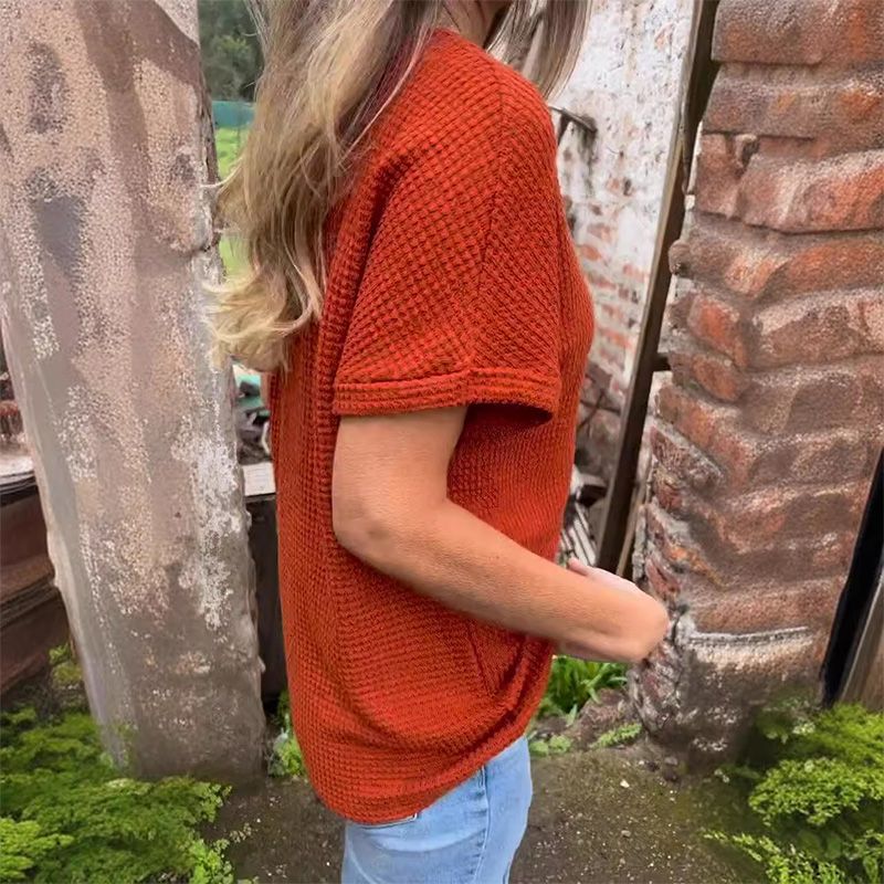 Adina™ - Elegant V-neck sweater with short sleeves and buttons
