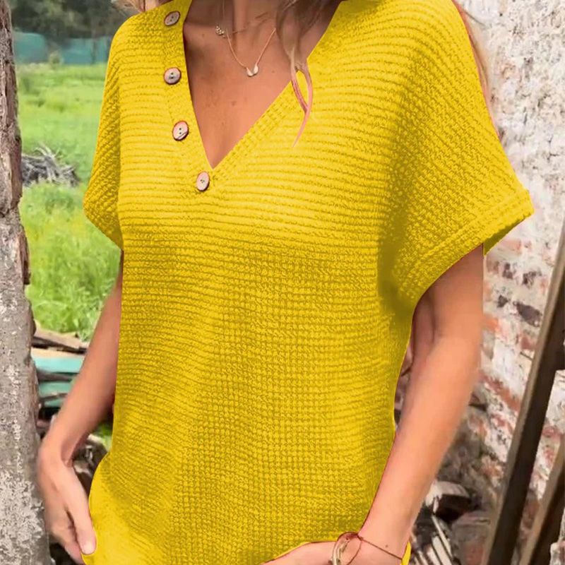 Adina™ - Elegant V-neck sweater with short sleeves and buttons