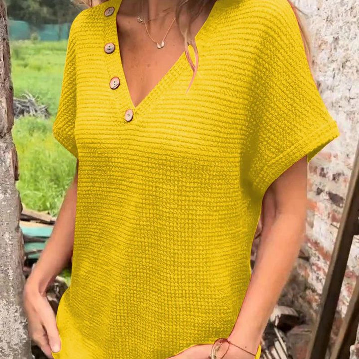 Adina™ - Elegant V-neck sweater with short sleeves and buttons